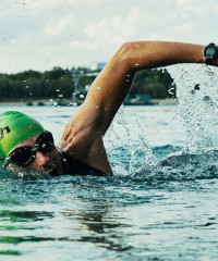 ΚΟΛΥΜΒΗΤΙΚΑ ΓΥΑΛΙΑ & ΠΡΟΣΤΑΤΕΥΤΙΚΕΣ ΜΑΣΚΕΣ